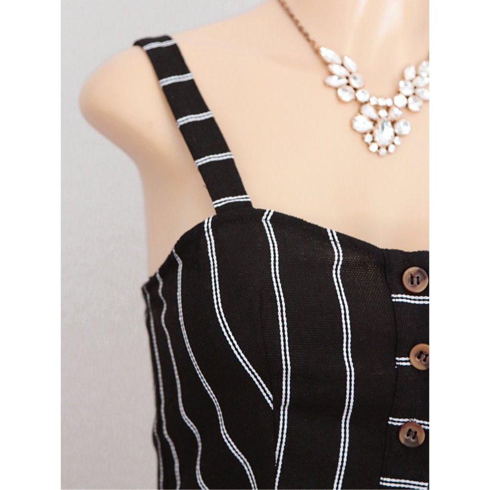 Black Striped Linen Cotton Button Up Cropped Top - Picture 5 of 8